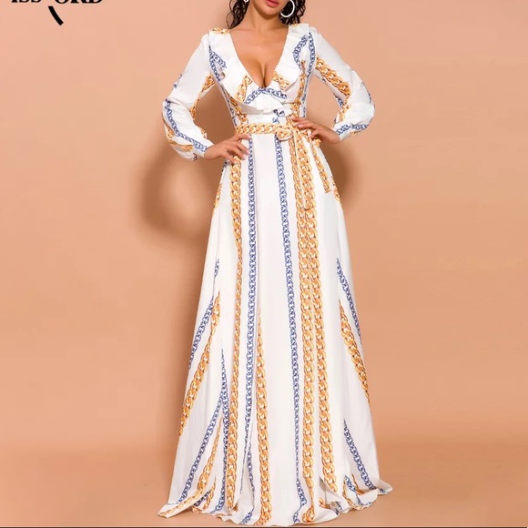 Dresses & Skirts - NWT long sleeves chain print dress